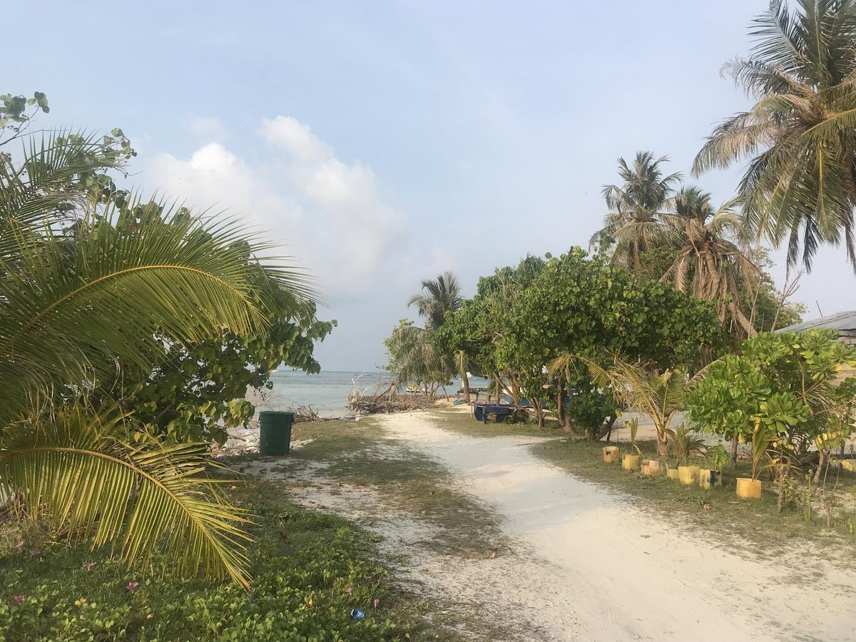 Rip Tide Vacation Inn, K.Guraidhoo Гурайдо Экстерьер фото